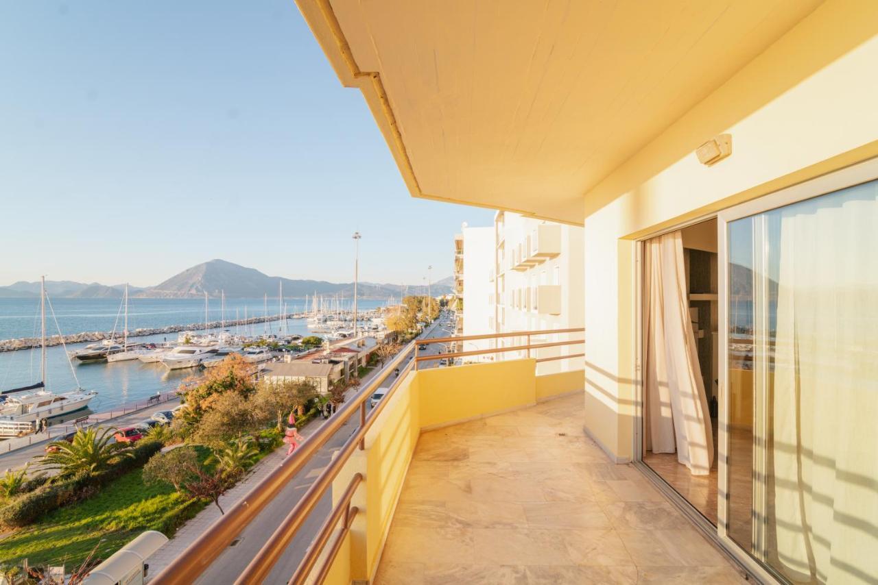 Sea Front Luxury Apartment Patras Exterior foto