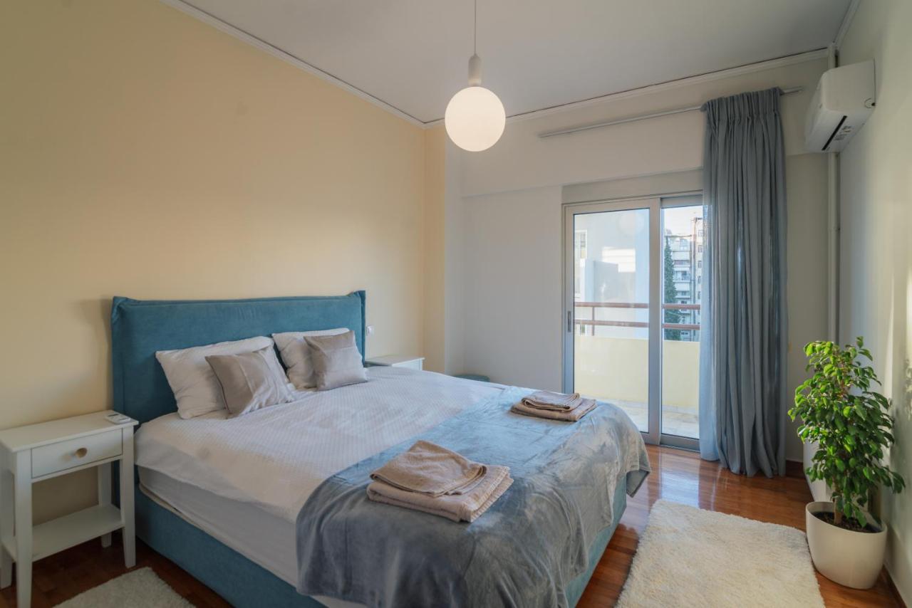 Sea Front Luxury Apartment Patras Exterior foto