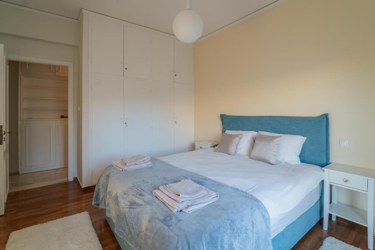 Sea Front Luxury Apartment Patras Exterior foto